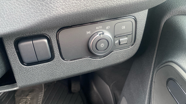 Mercedes-Benz Sprinter 317Cdi L2 Diesel Rwd 3.5t H2 Select Van 9G-Tronic